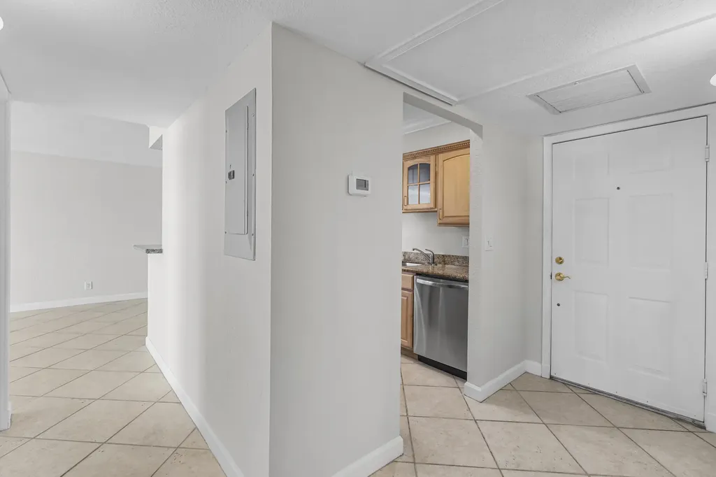 1515 E Broward Boulevard Fort Lauderdale FL 33301