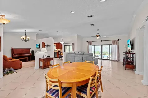 5260 NW 98th Lane Coral Springs FL 33076
