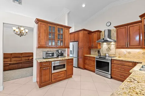 5260 NW 98th Lane Coral Springs FL 33076