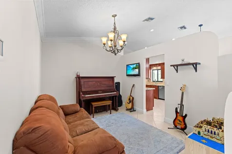 5260 NW 98th Lane Coral Springs FL 33076