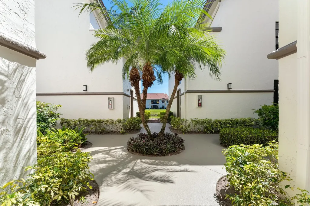 5226 Europa Drive Boynton Beach FL 33437