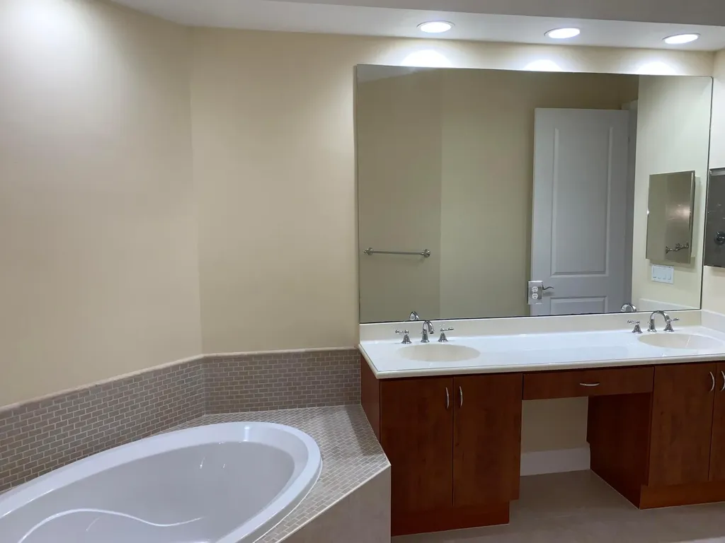 3055 NW 126th Avenue Sunrise FL 33323