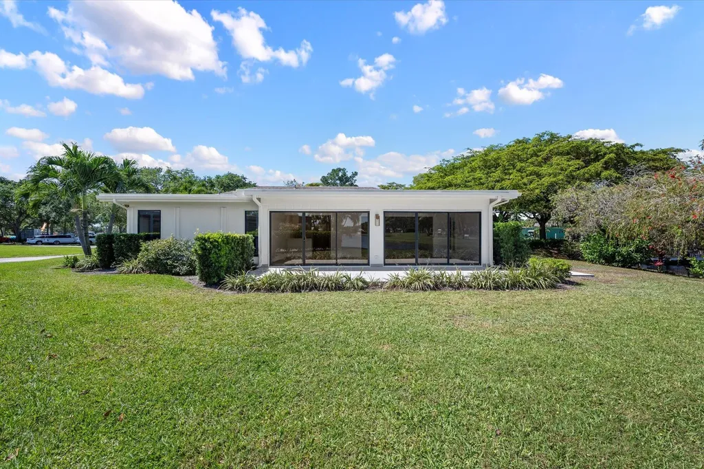 13297 Garth Court Palm Beach Gardens FL 33418