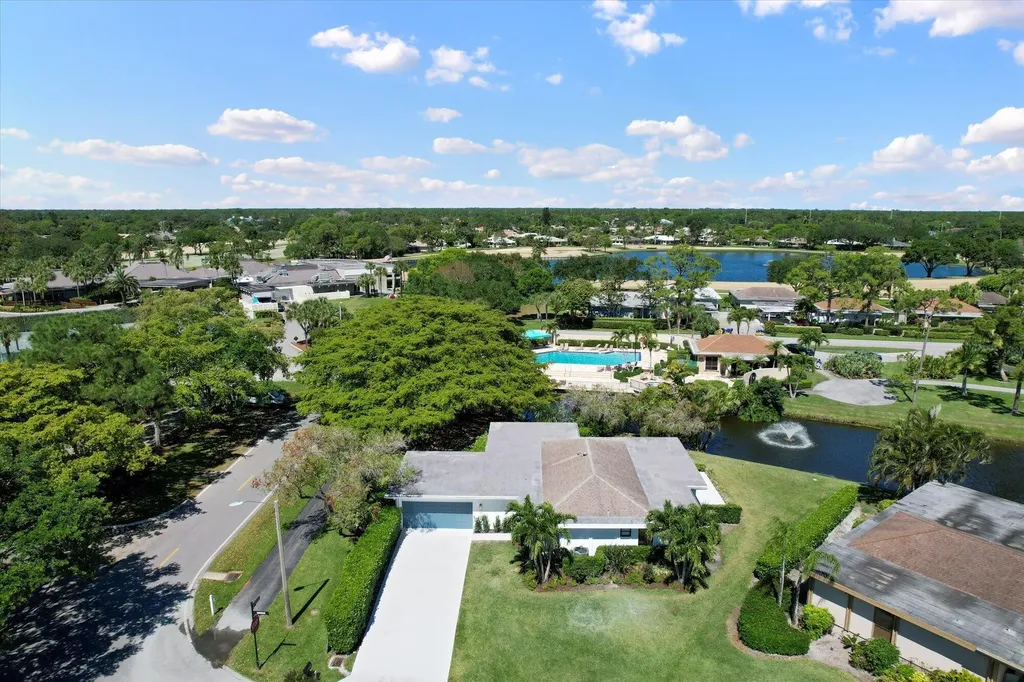13297 Garth Court Palm Beach Gardens FL 33418