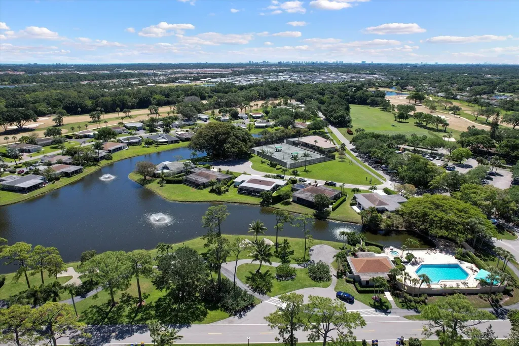 13297 Garth Court Palm Beach Gardens FL 33418