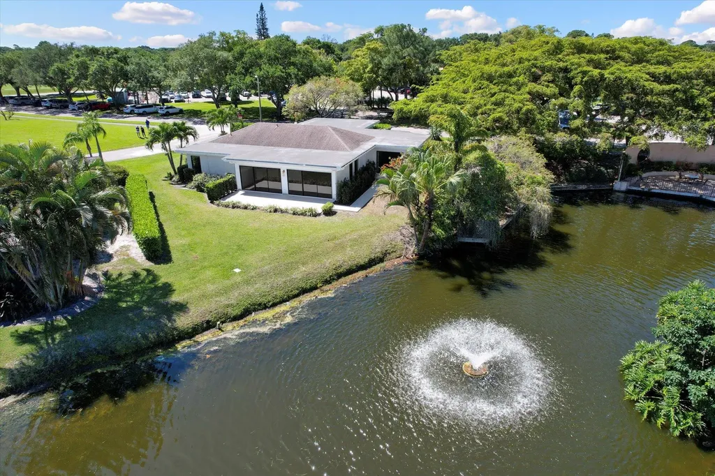 13297 Garth Court Palm Beach Gardens FL 33418