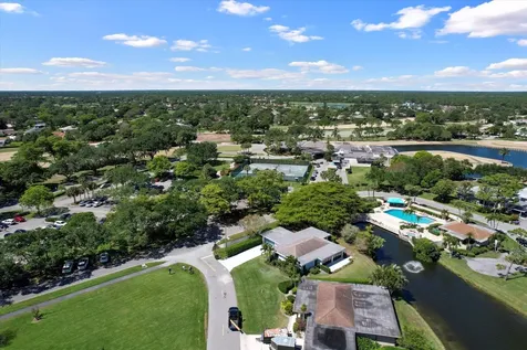 13297 Garth Court Palm Beach Gardens FL 33418
