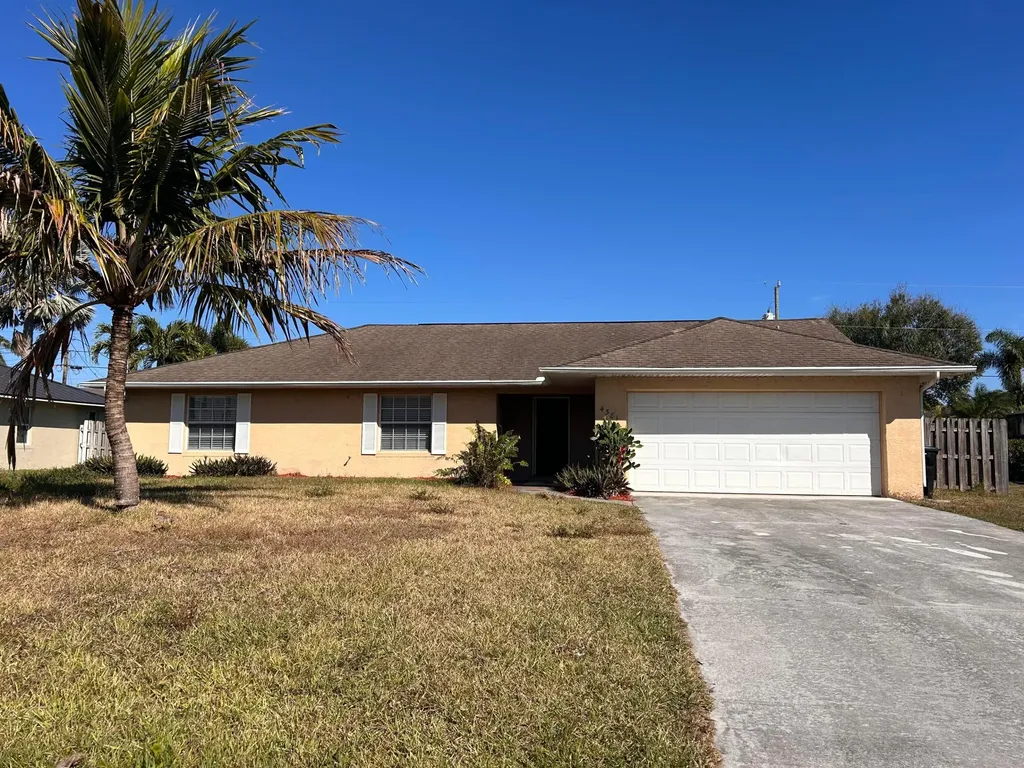 4381 SW Appleseed Road Port St Lucie FL 34953