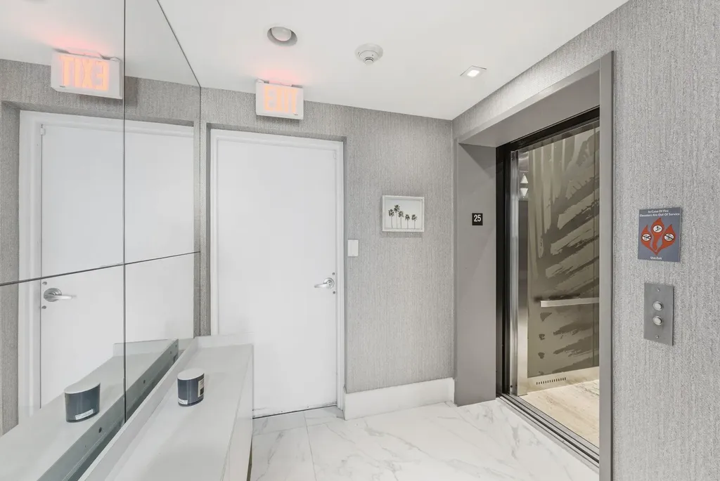 16385 Biscayne Boulevard North Miami Beach FL 33160