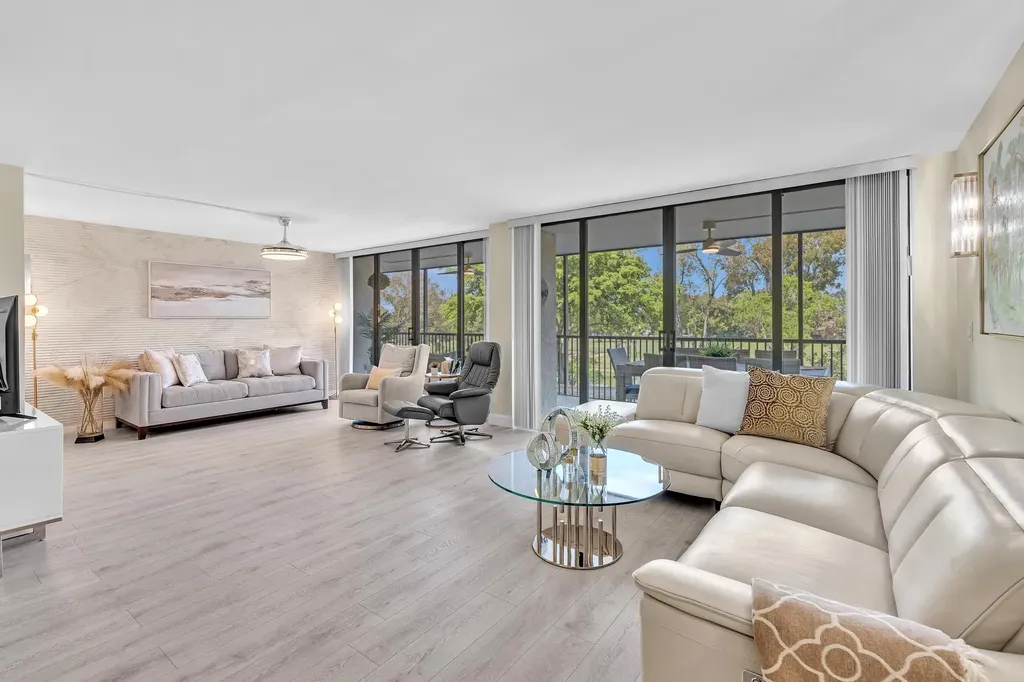 2804 N 46th Avenue Hollywood FL 33021