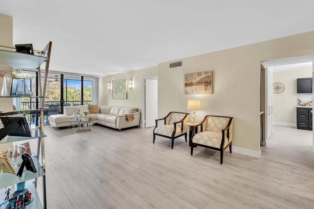 2804 N 46th Avenue Hollywood FL 33021