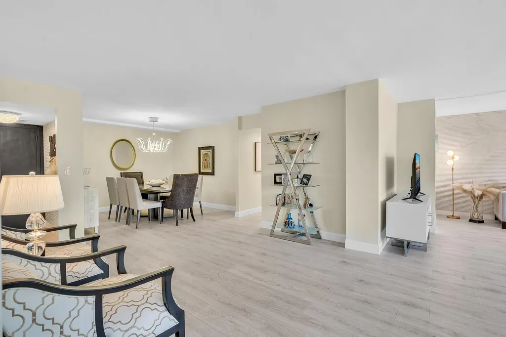 2804 N 46th Avenue Hollywood FL 33021