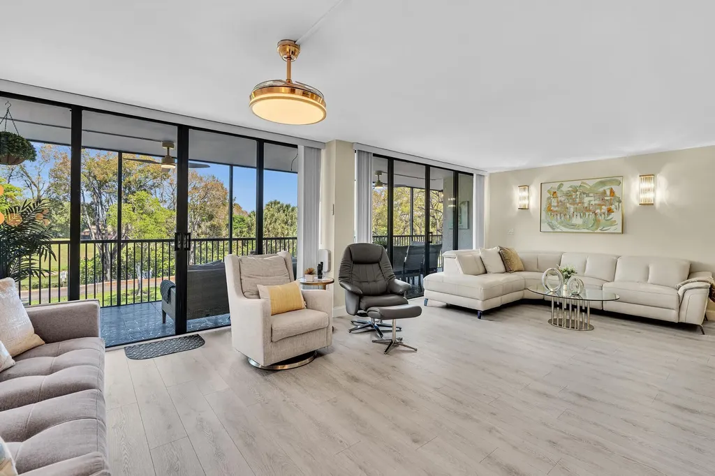 2804 N 46th Avenue Hollywood FL 33021
