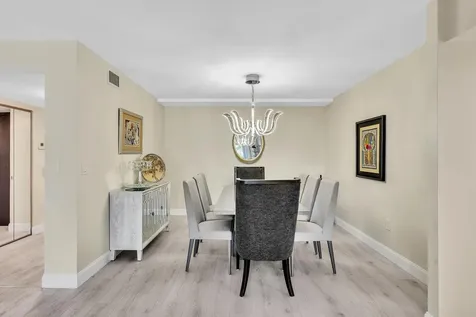 2804 N 46th Avenue Hollywood FL 33021