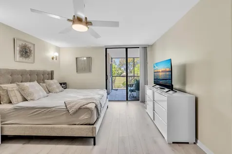 2804 N 46th Avenue Hollywood FL 33021