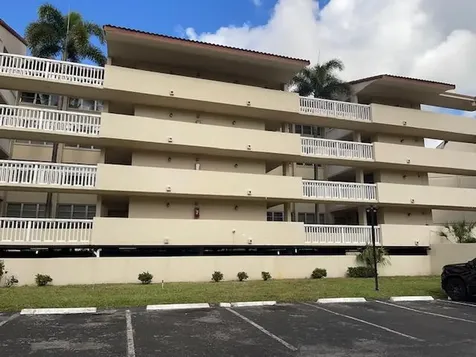 7091 Environ Boulevard Lauderhill FL 33319