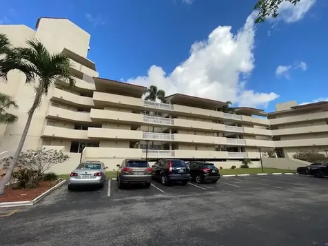 7091 Environ Boulevard Lauderhill FL 33319