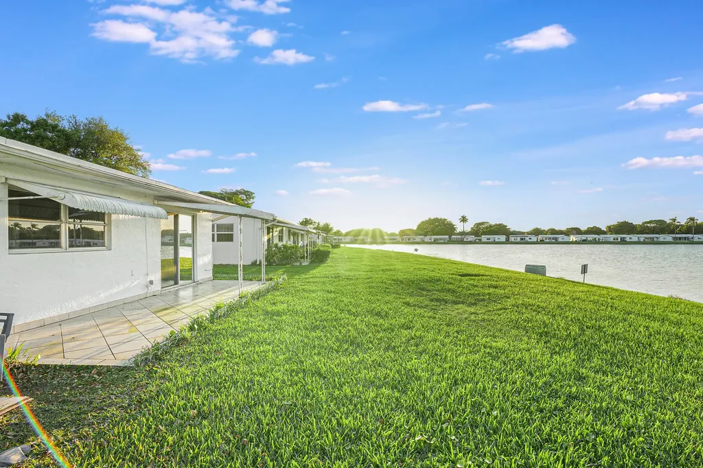 8547 NW 12th Street Plantation FL 33322