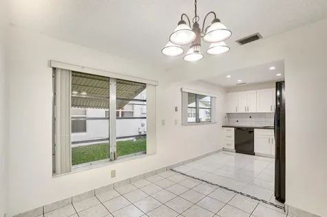 8547 NW 12th Street Plantation FL 33322