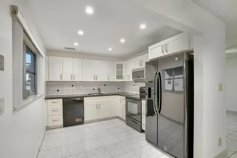 8547 NW 12th Street Plantation FL 33322