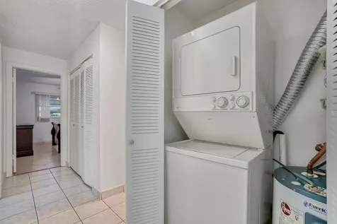 8547 NW 12th Street Plantation FL 33322