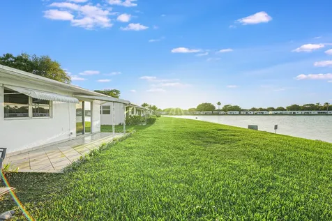 8547 NW 12th Street Plantation FL 33322