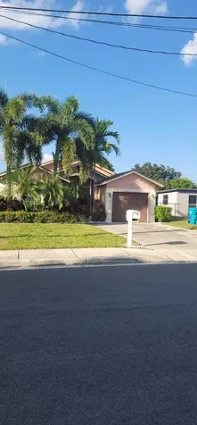 211 NE 13th Avenue Boynton Beach FL 33435