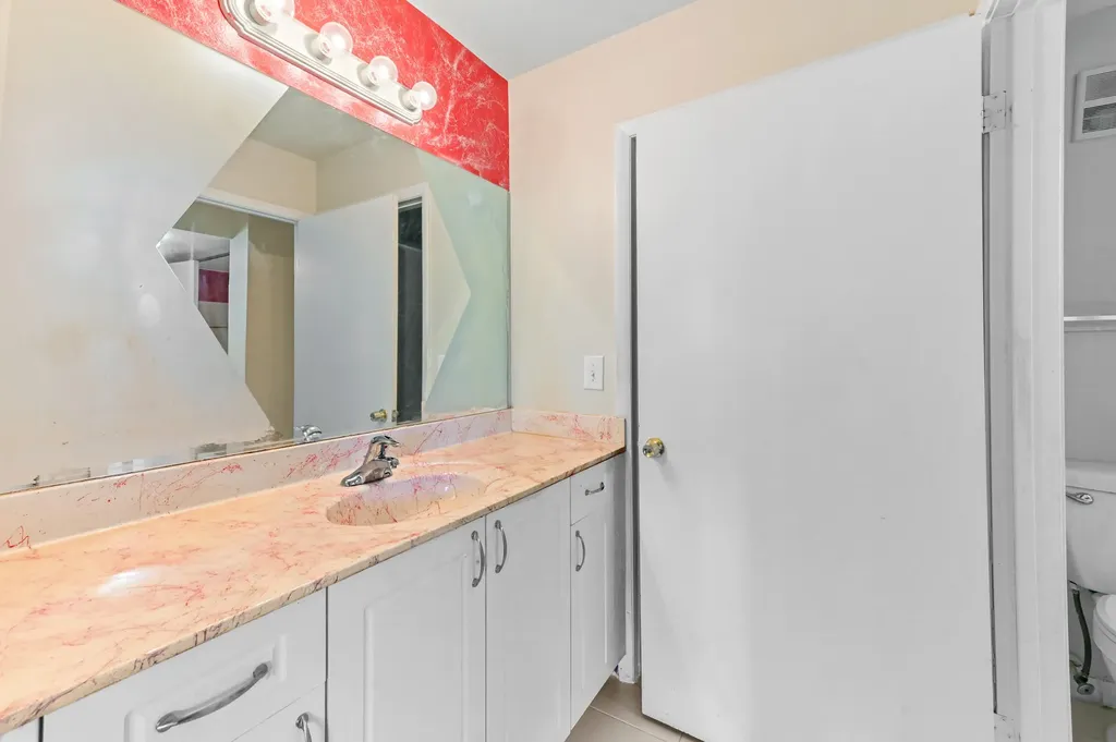 4791 Via Palm Lakes West Palm Beach FL 33417