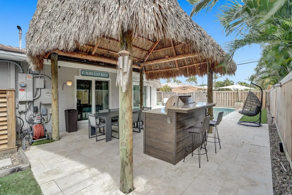 470 SE 4th Court Pompano Beach FL 33060