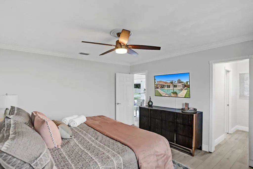 470 SE 4th Court Pompano Beach FL 33060