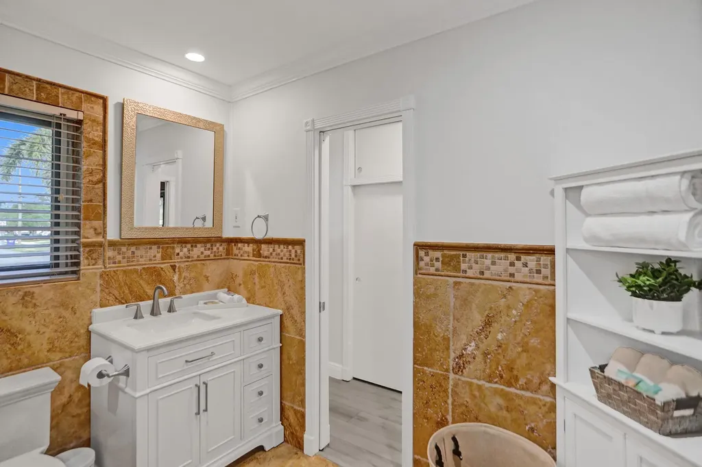 470 SE 4th Court Pompano Beach FL 33060