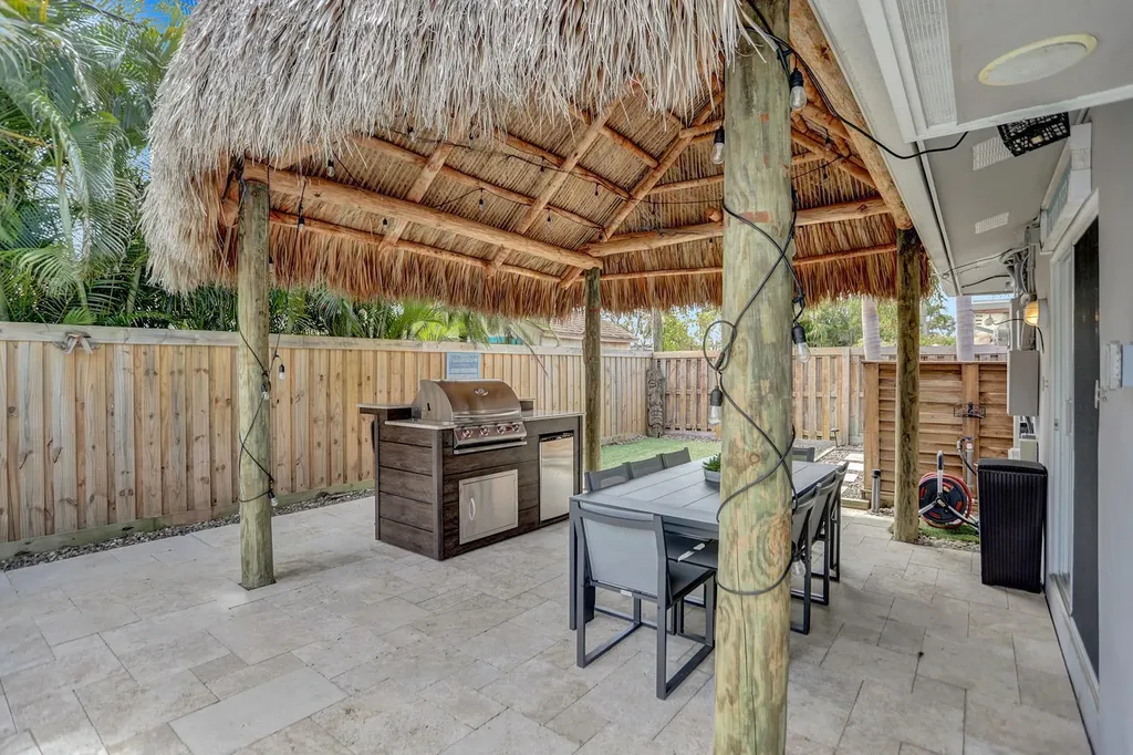 470 SE 4th Court Pompano Beach FL 33060