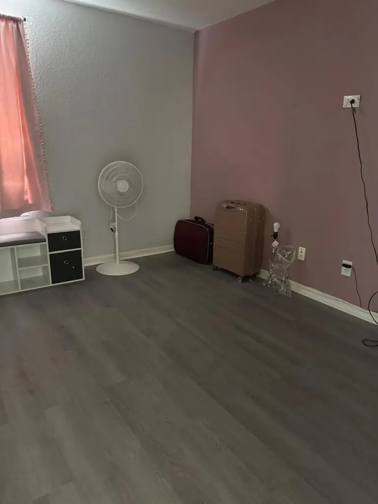 5665 NW 117th Avenue Coral Springs FL 33076