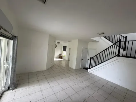 5665 NW 117th Avenue Coral Springs FL 33076