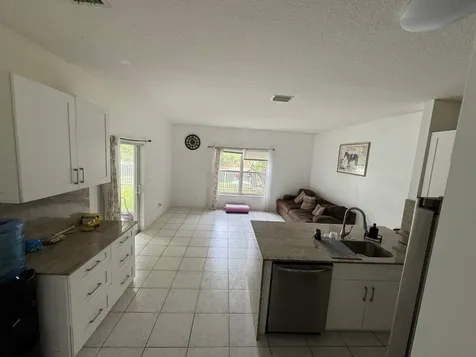 5665 NW 117th Avenue Coral Springs FL 33076