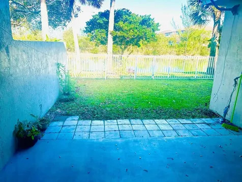 5665 NW 117th Avenue Coral Springs FL 33076
