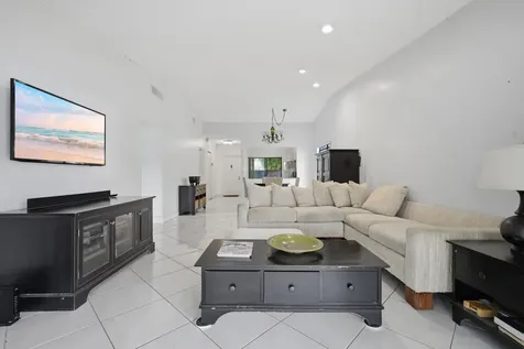 6375 W Pinehurst Circle Tamarac FL 33321