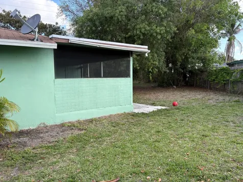 5954 Bahama Court West Palm Beach FL 33407