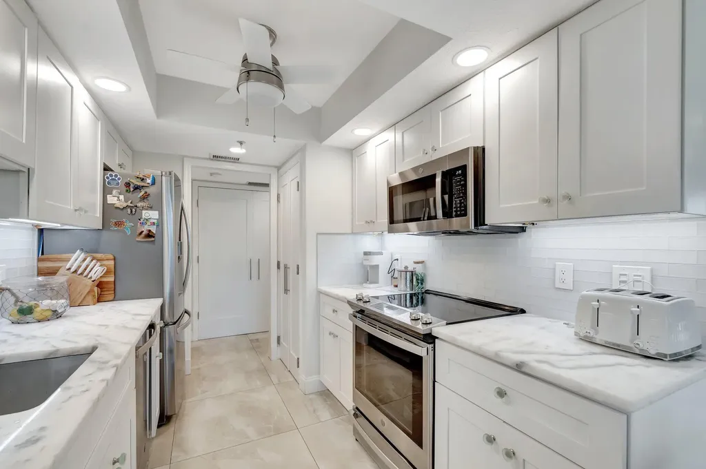 5279 S Fountains Drive S Lake Worth FL 33467