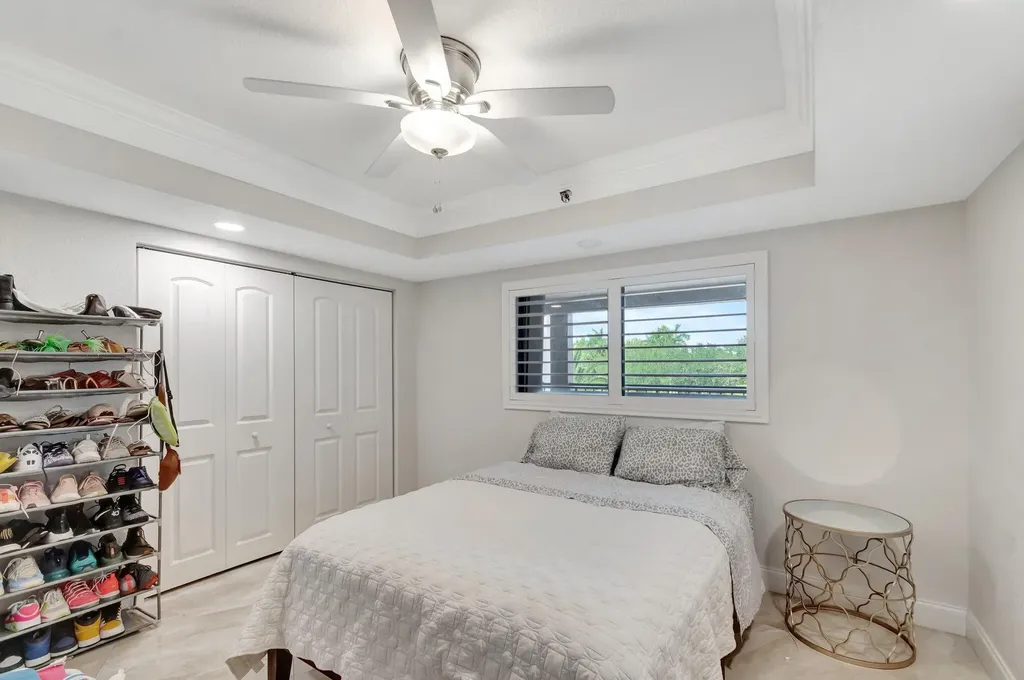 5279 S Fountains Drive S Lake Worth FL 33467