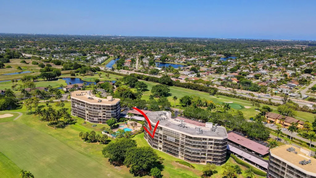 5279 S Fountains Drive S Lake Worth FL 33467