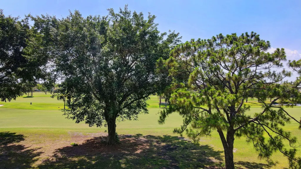 5279 S Fountains Drive S Lake Worth FL 33467