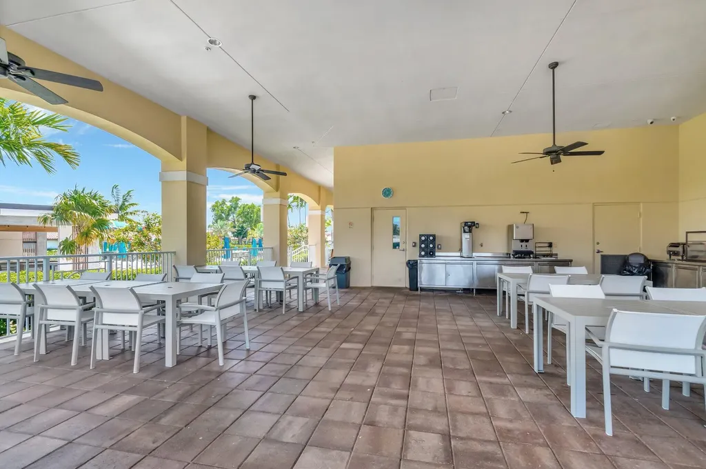 5279 S Fountains Drive S Lake Worth FL 33467