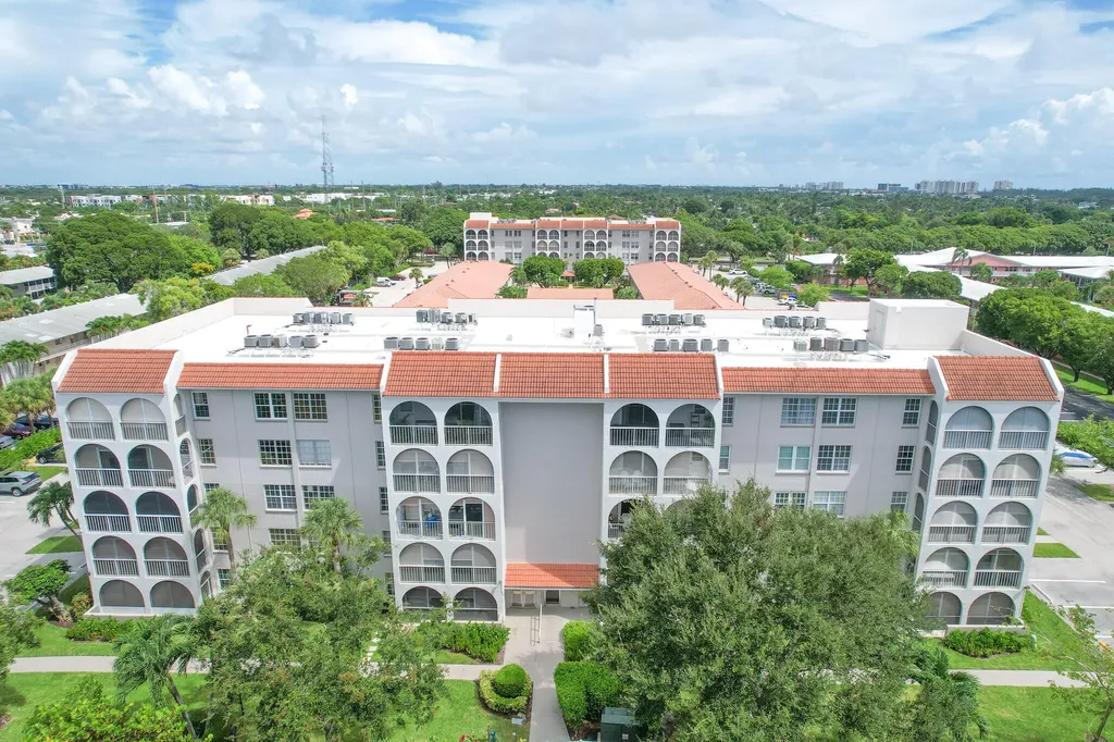 250 NE 20th Street Boca Raton FL 33431