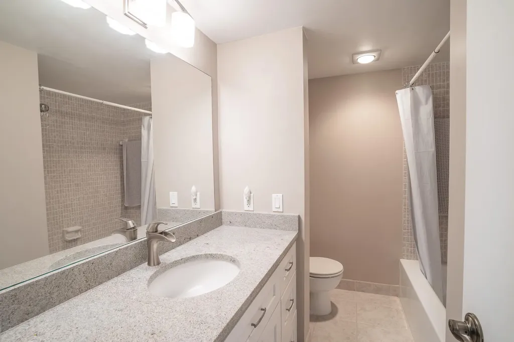 250 NE 20th Street Boca Raton FL 33431