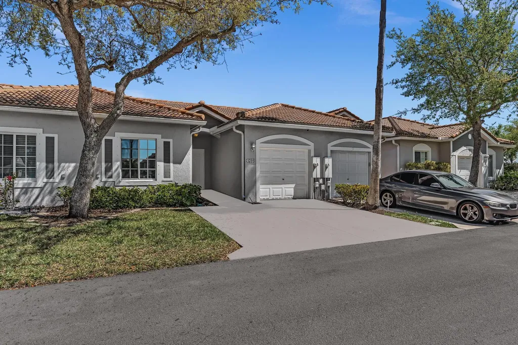 4709 SW 13th Court Deerfield Beach FL 33442