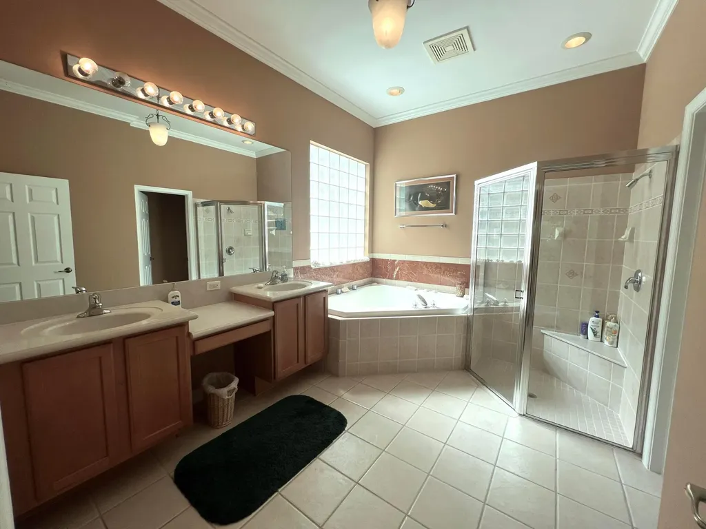 4552 N San Andros West Palm Beach FL 33411