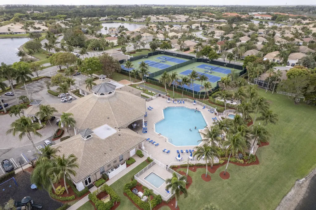 4552 N San Andros West Palm Beach FL 33411
