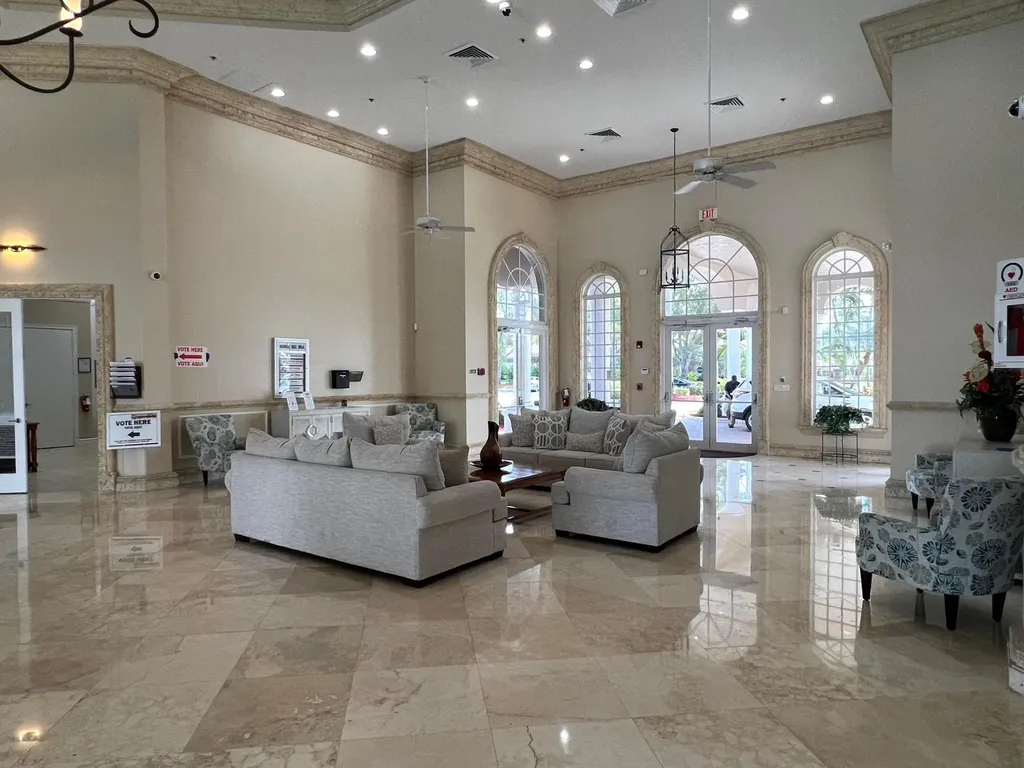 4552 N San Andros West Palm Beach FL 33411