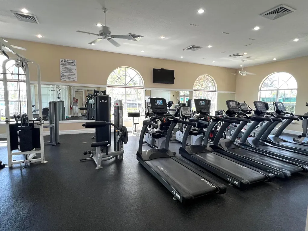 4552 N San Andros West Palm Beach FL 33411
